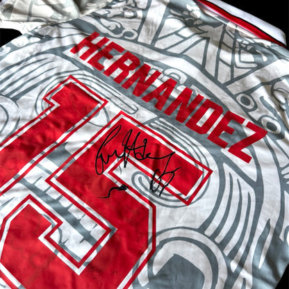 Jersey Luis "Matador" Hernández (México)